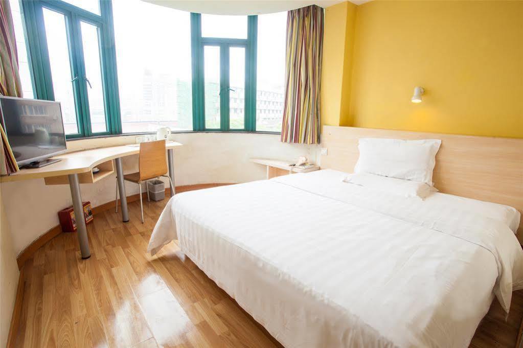 7 Days Inn Canton Extérieur photo