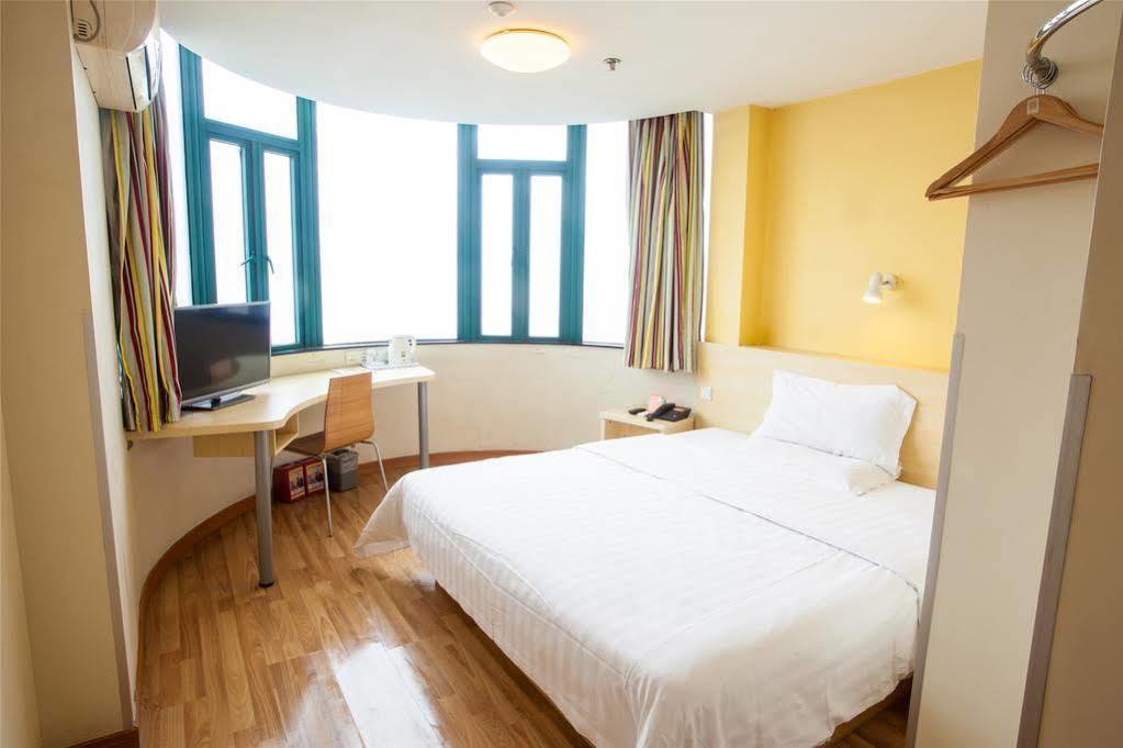 7 Days Inn Canton Extérieur photo