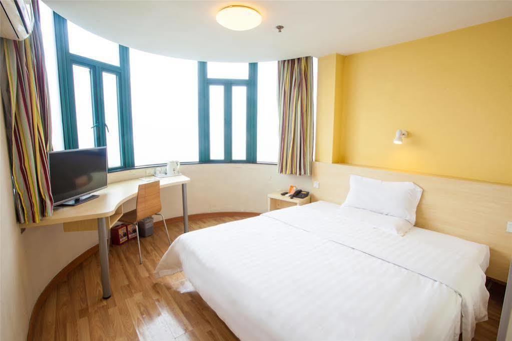 7 Days Inn Canton Extérieur photo