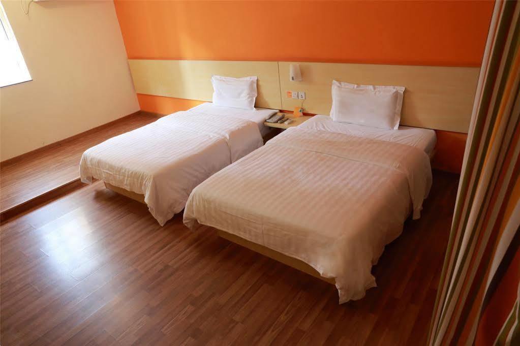 7 Days Inn Canton Extérieur photo